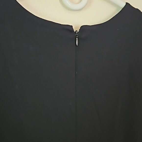 Nanette Lepore Dress Black lace Cap Sleeves w/hidden zip size 14 fit flare EUC - Picture 7 of 8